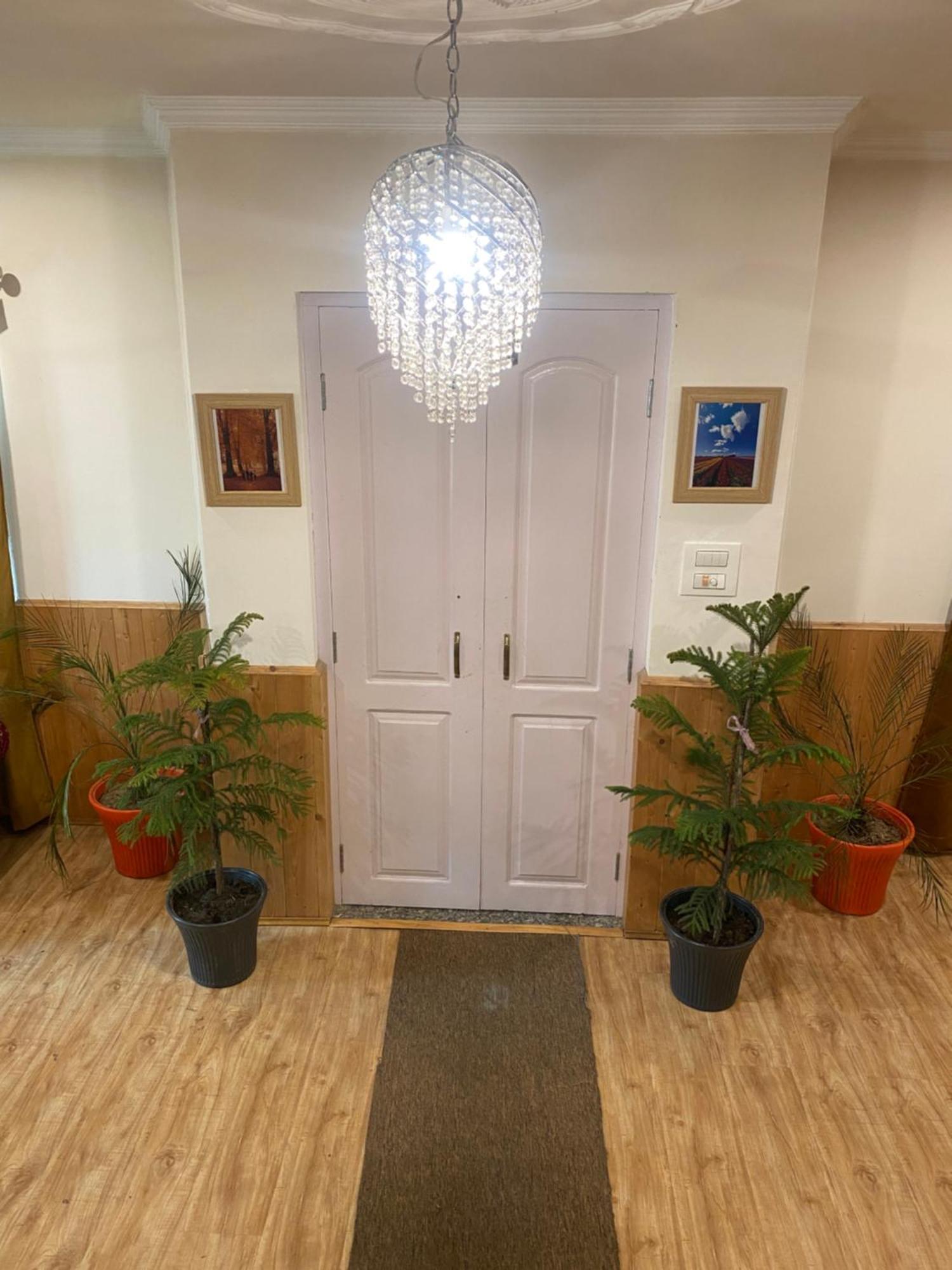 Al Jalal Resort Srīnagar Esterno foto